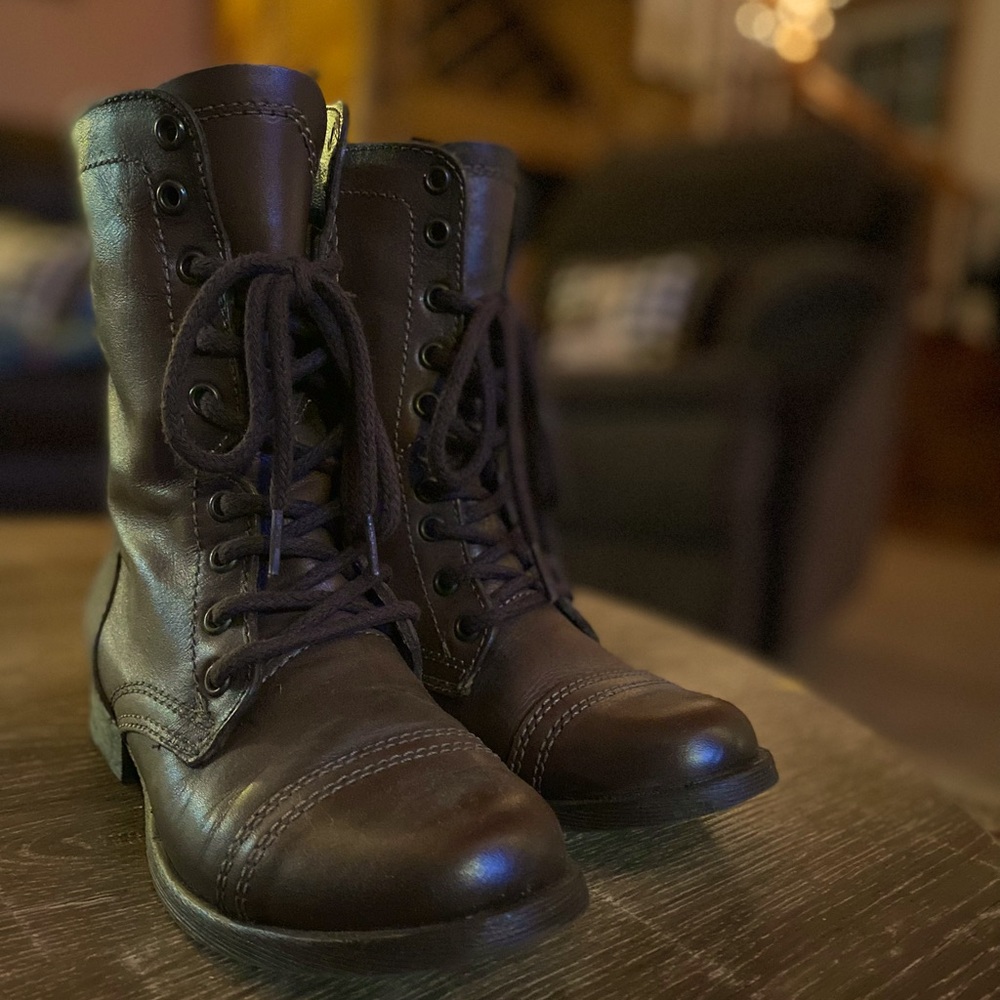 🎶STEVE MADDEN Brown Boots